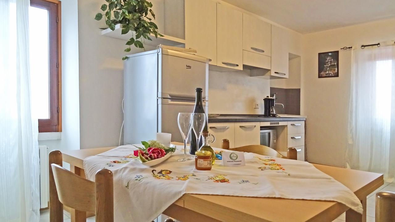 Tremosine La Rotonda Apartments By Gardadomusmea מראה חיצוני תמונה