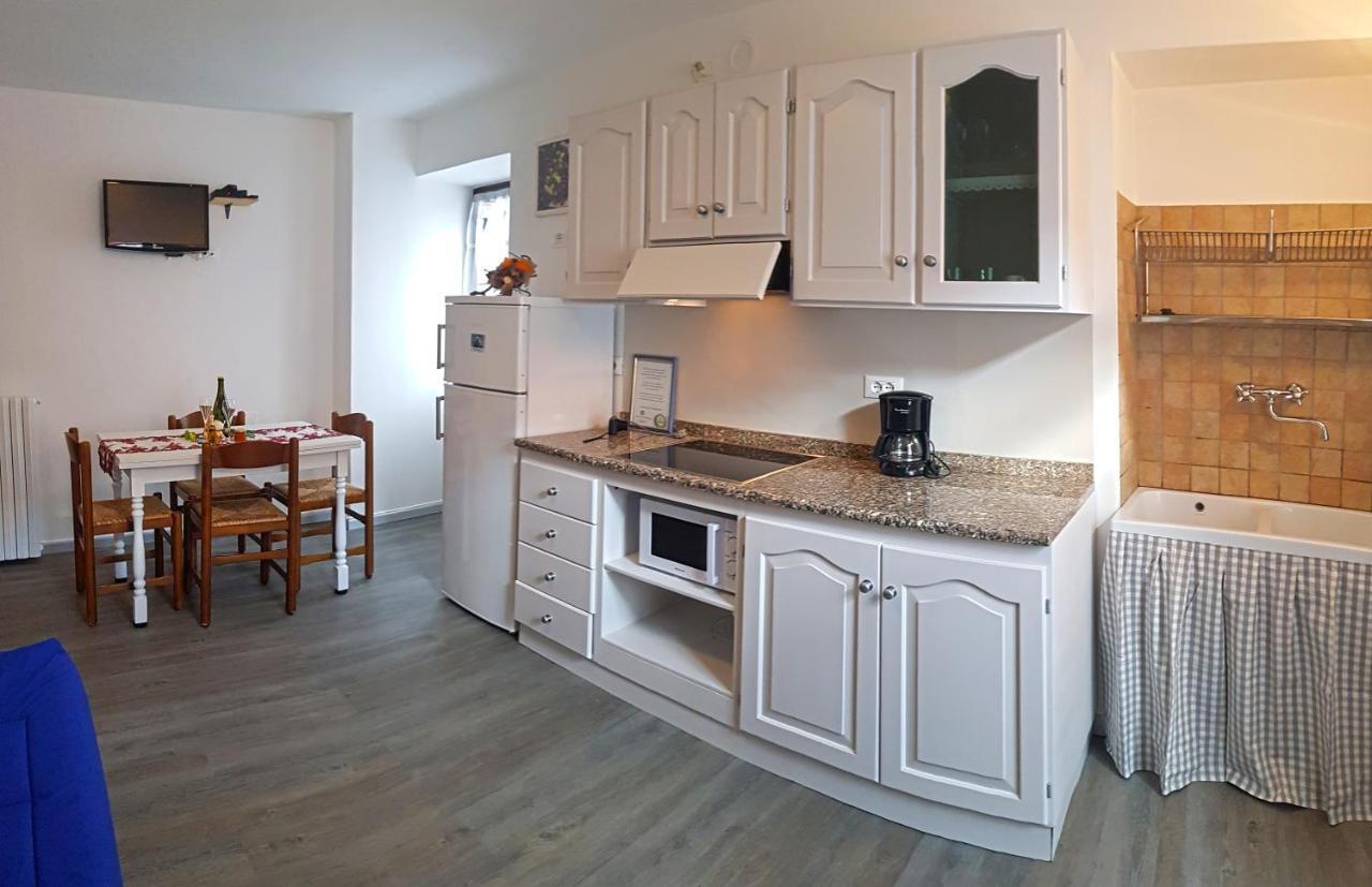 Tremosine La Rotonda Apartments By Gardadomusmea מראה חיצוני תמונה